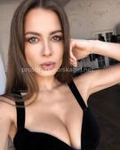 Анкета проститутки Каролина - метро Отрадное, возраст - 24